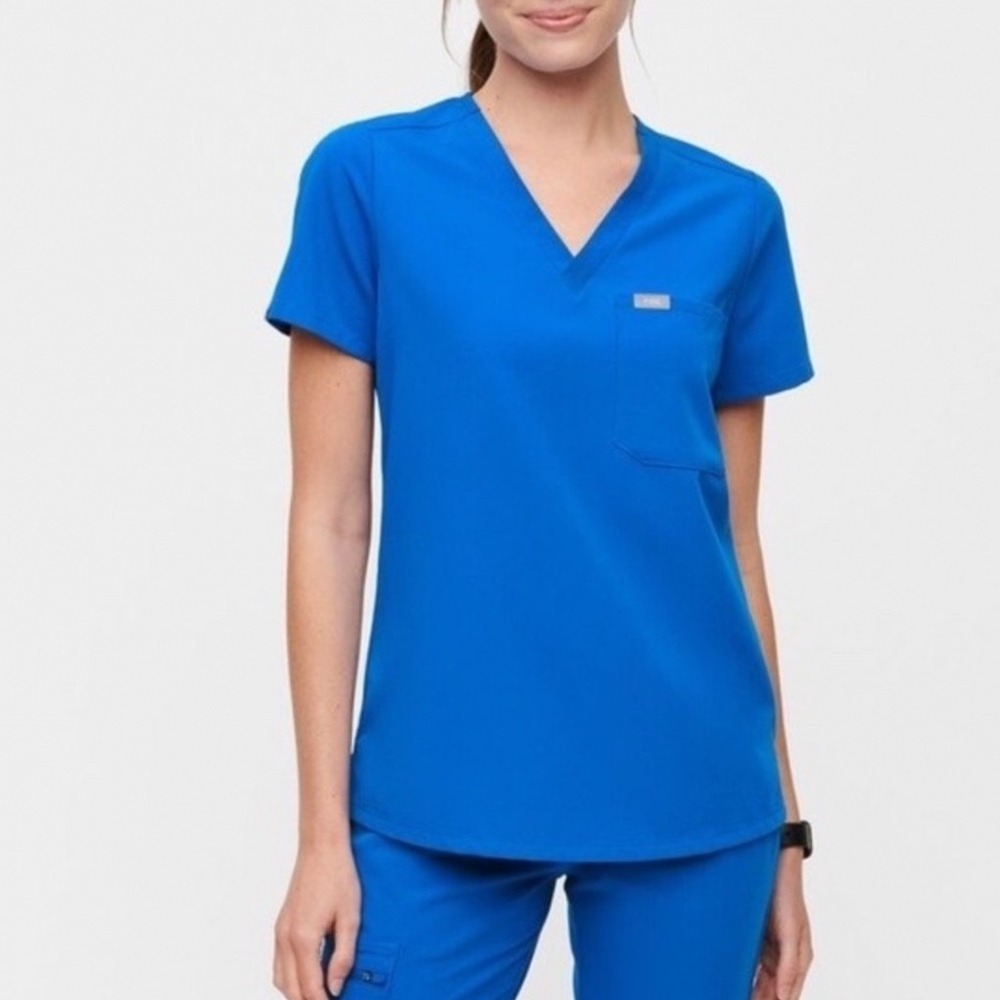 FIGS Technical Collection Casma V-Neck Scrub Top Royal Blue XS FW1000